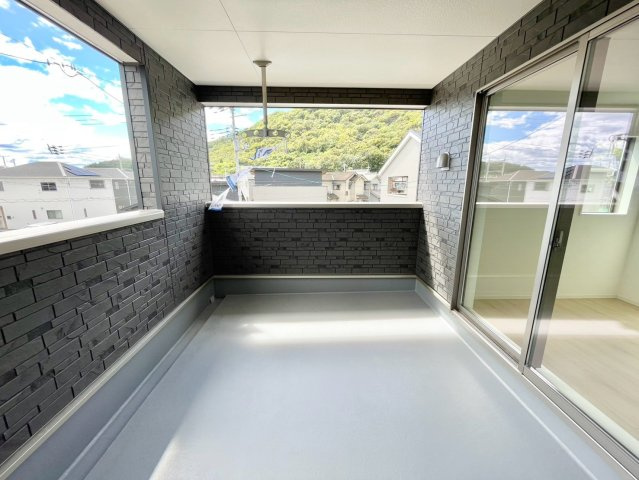 クレイドルガーデン姫路市広畑区西蒲田第１８のバルコニー|二面バルコニーとなっております！
