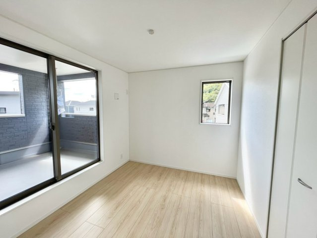クレイドルガーデン姫路市広畑区西蒲田第１８の洋室