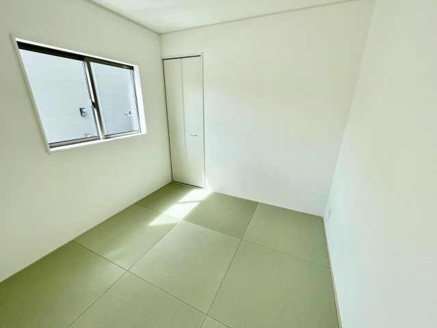 クレイドルガーデン姫路市広畑区西蒲田第１８の和室