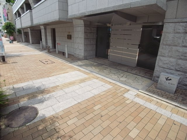 KAISEI新神戸のエントランス