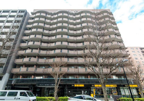 グリフィン新横浜・六番館の外観