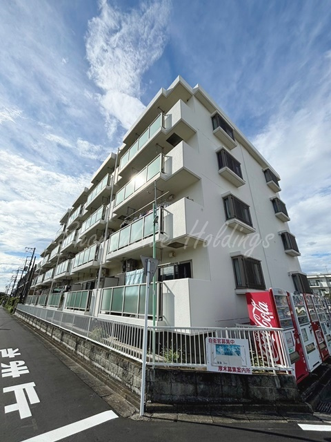 サンパレス湘南の外観