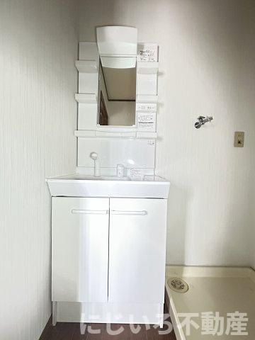 YBハウスの洗面所