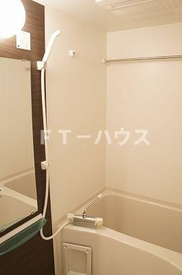 リブリ・ヴァンクール勝田台北の浴室