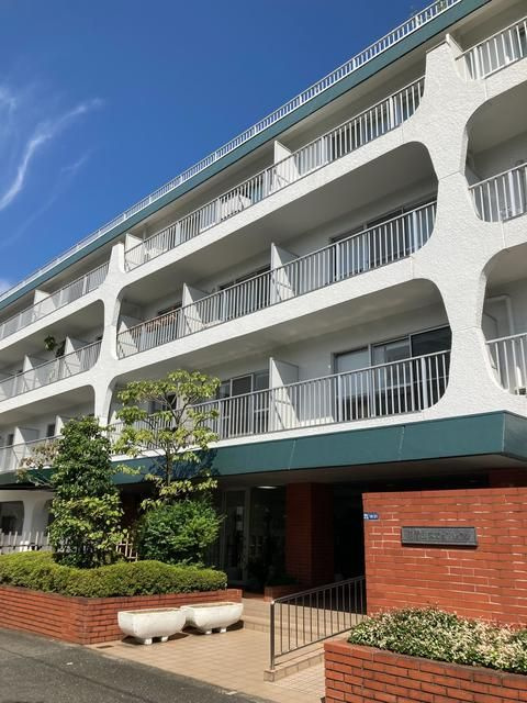南青山スカイハイツの外観