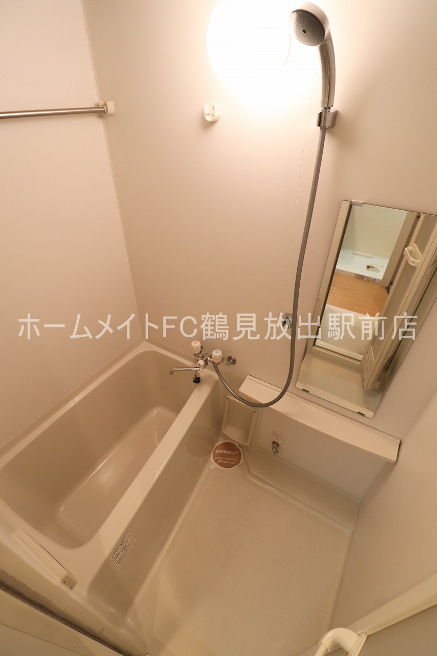 大阪市鶴見区今津北４丁目の賃貸マンションの浴室
