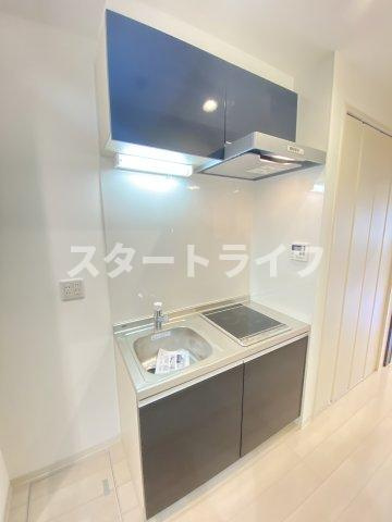 大阪市東淀川区東中島２丁目のアパートのキッチン