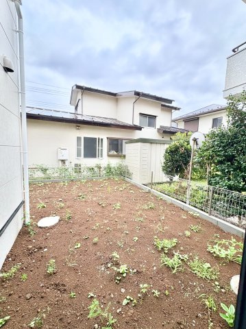 《仲介手数料半額》所沢市下富9期　1号棟の庭