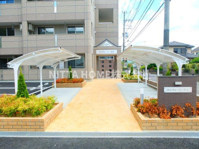 丹波篠山市宇土の賃貸マンションの外観パース|屋根付きの駐輪場は無料です♪