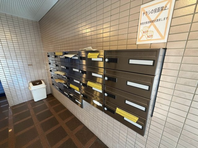 セレノ・ハイム川本のエントランス