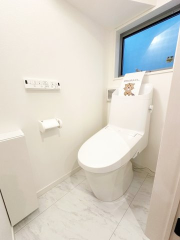 香里ケ丘４のトイレ|1、２階のトイレは温水洗浄便座備え付けの清潔感のある快適なトイレ空間♪(2026年9月撮影)