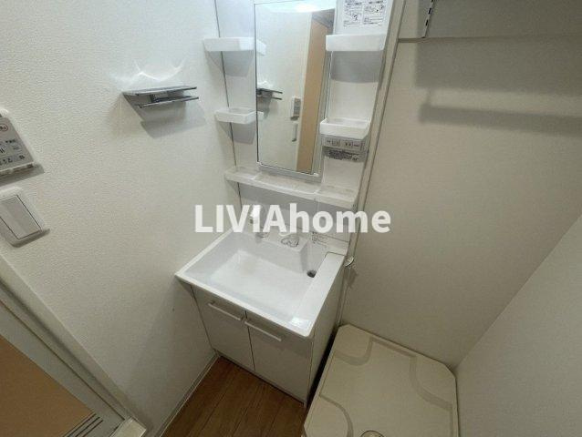 川崎市多摩区菅馬場２丁目のアパートの独立洗面台|同シリーズの参考写真です。実際の設備・内装は現況を優先とさせていただきます。