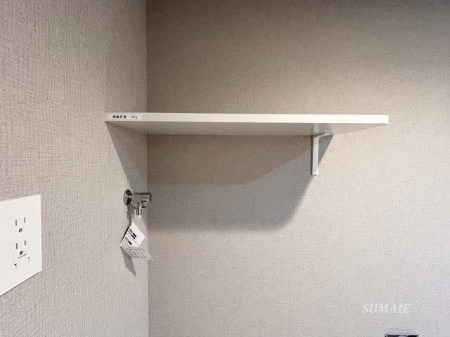 Ｗｅａｖｅ　Ｂａｓｅ－Ｏｊｉ　Ｋａｍｉｙａの洗面所|洗濯機置場収納です