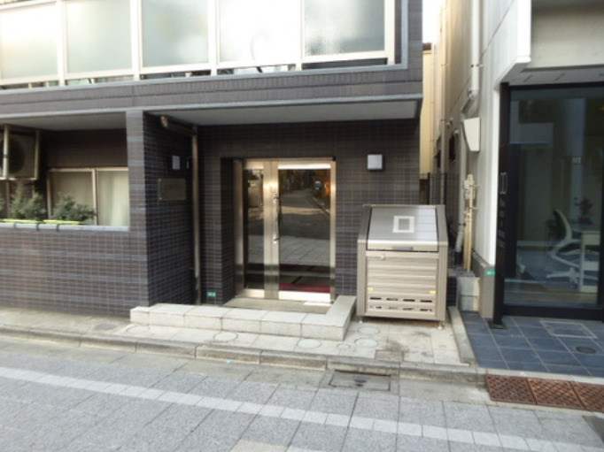 パピ中野ラウンジのエントランス