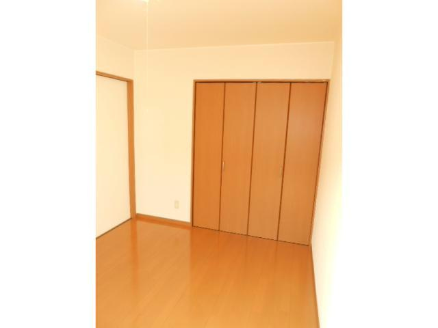 サンロードハイツ（昭和中央）の洋室
