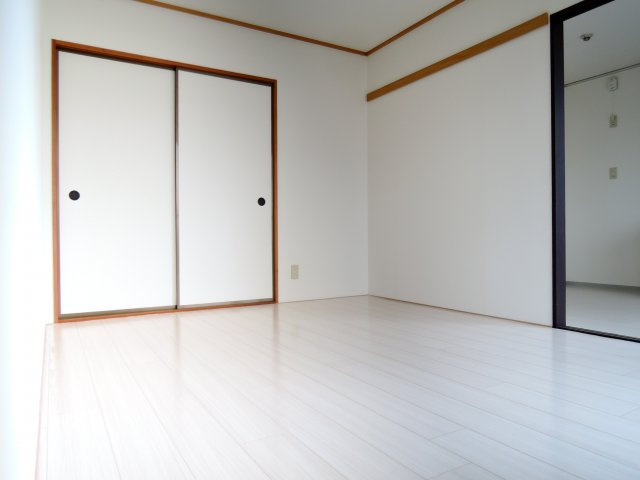 プチハイム高西の内装