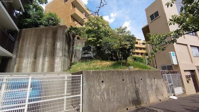 ライオンズガーデン池田山の外観