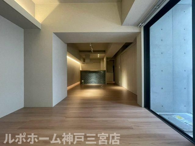 ZONNA神戸磯上通の居間・リビング