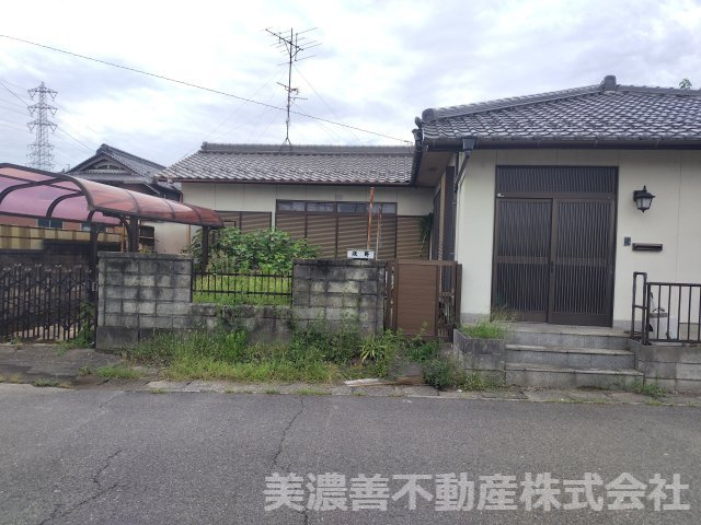 ６６４５３　羽島郡岐南町徳田２丁目中古戸建
