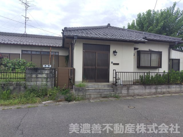 ６６４５３　羽島郡岐南町徳田２丁目中古戸建の外観