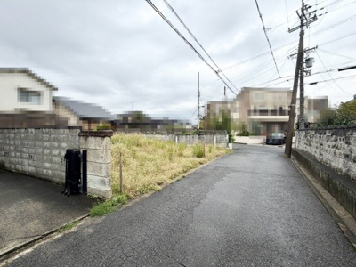 【前面道路含む現地写真】 | 草尾　売土地 | イエストアの建築施行事例や参考プラン図等ございますのでお気軽にお問合せ下さい♪