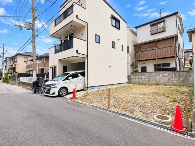 寿町3丁目の前面道路含む現地写真