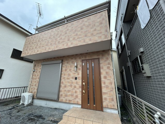 【外観】 | 街並みにどう溶け込んでいるか、周囲の建物との間隔や圧迫感の少なさは画像だけでは判断しにくいもの。朝や夕方など時間帯によって変わる建物の表情や安心感を、ぜひ現地へ足を運んで直接チェックしてみませんか。