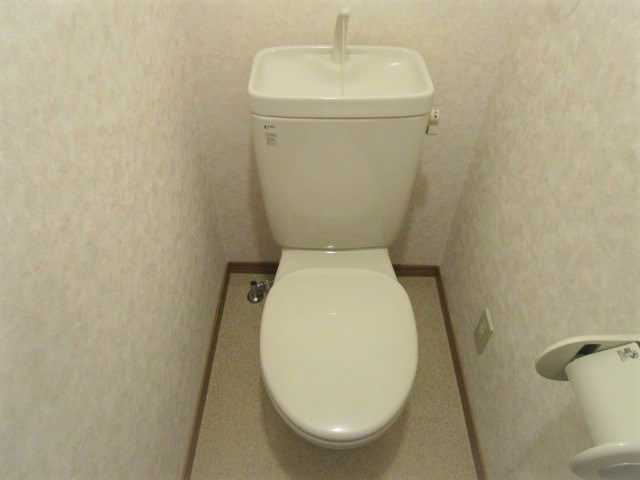 テニメントハウスフルール のトイレ