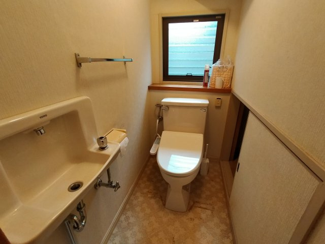 有福町クレールの丘戸建のトイレ