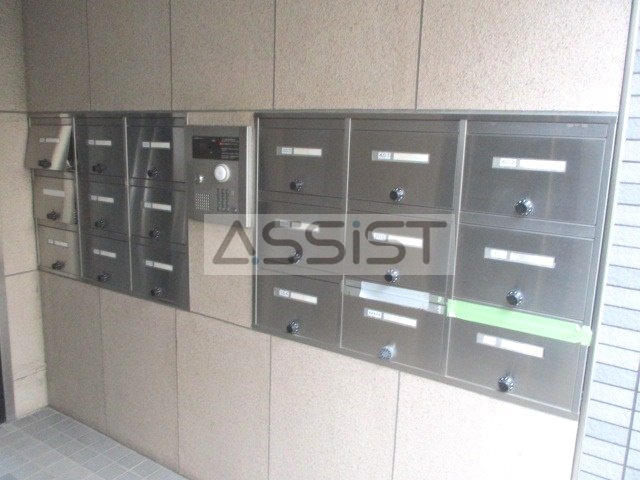 ジニアス高円寺Ⅰのエントランス