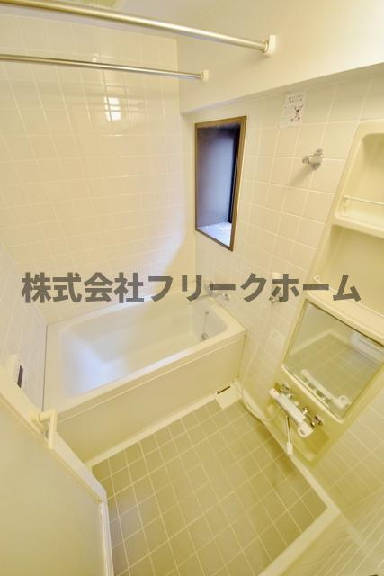 朝日シティパリオ武蔵小金井の浴室
