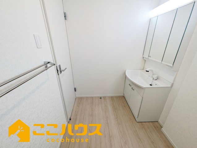 うるま市兼箇段第３　クレイドルガーデン　新築戸建て　全３棟　１号棟の脱衣所|【施工例】※同施工の別物件写真