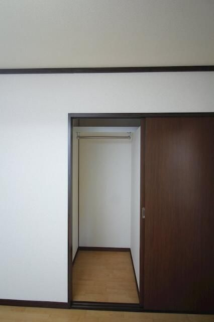 カジュアルの収納