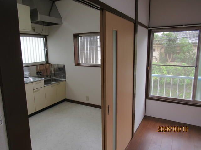 十日市場守屋ハイツの居間・リビング