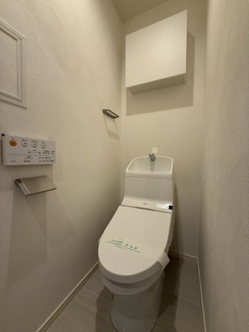 マリンシティ・ダイヤモンドパレス3号棟のトイレ|落ち着いたトイレです