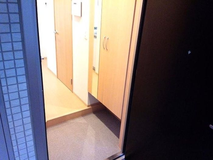メゾンクレール墨田の玄関