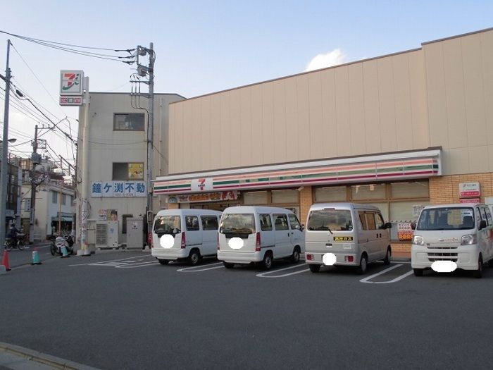 メゾンクレール墨田の駐車場