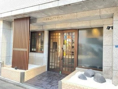 三敬中洲マンションのエントランス|落ち着いたエントランスです