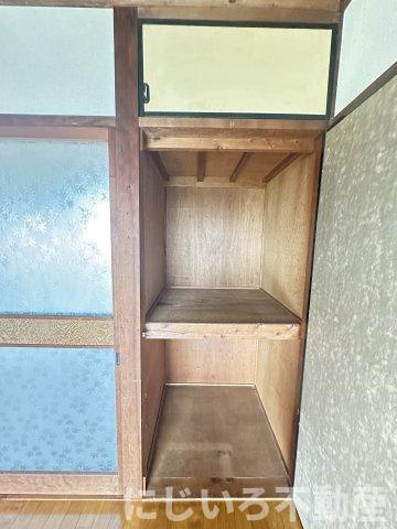 イータウン小松島の収納