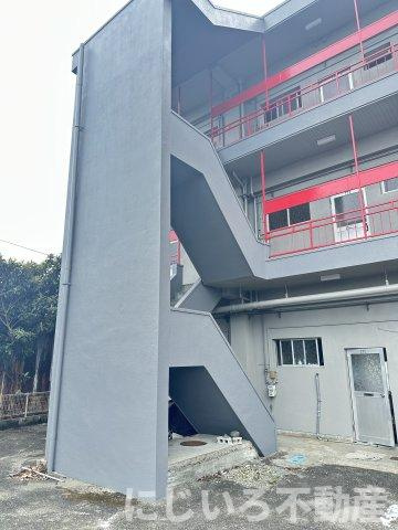 イータウン小松島の外観