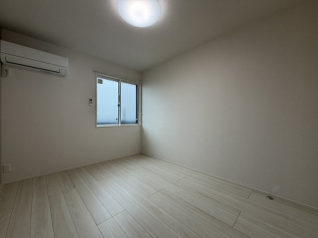 Ｄ-ＲＯＯＭ中小阪の内装