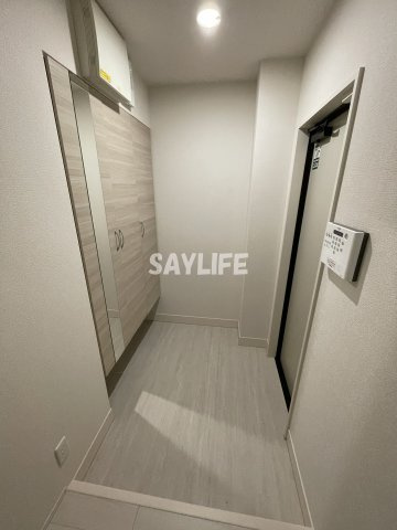 Ｄ-ＲＯＯＭ中小阪の玄関
