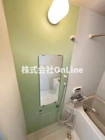 エムズコート吉田の浴室