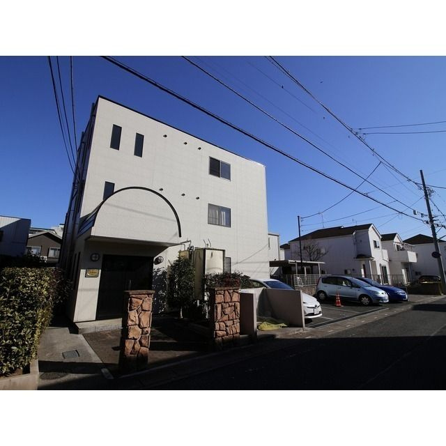 アムール Araiのエントランス