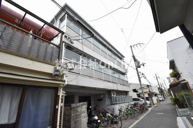 ラパンジール小路東の外観