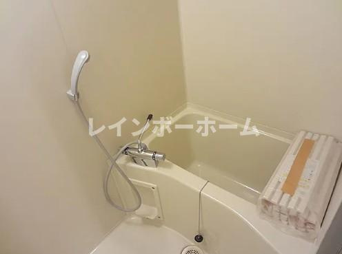 ドミール新座の浴室