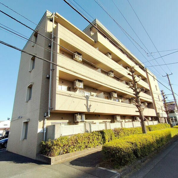 ヴィラ・フロレスタの外観
