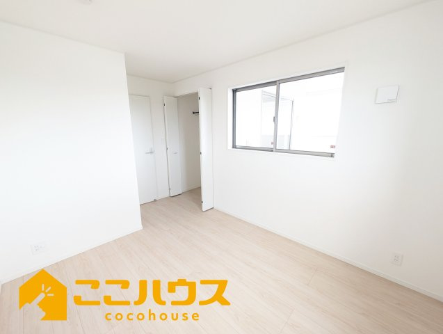 うるま市兼箇段第３　クレイドルガーデン　新築戸建て　全３棟　2号棟の洋室|【施工例】※同施工の別物件写真