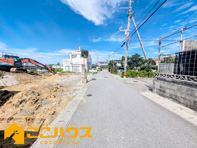 うるま市兼箇段第３　クレイドルガーデン　新築戸建て　全３棟　2号棟の前面道路含む現地写真|1月完成予定！同仕様同施工の物件もご案内可能です♪