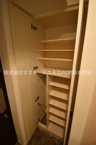 プレサンス梅田北デイズの玄関
